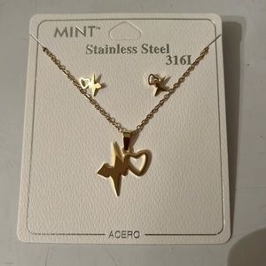 Heart beat necklace set